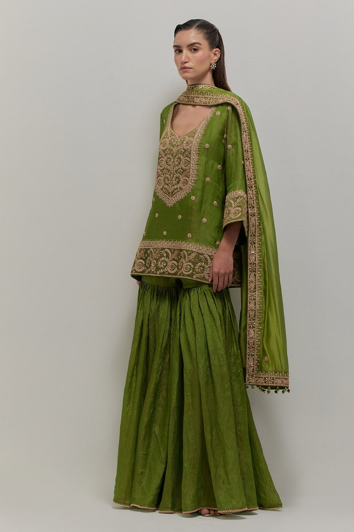 Kacha Aam Gharara Set