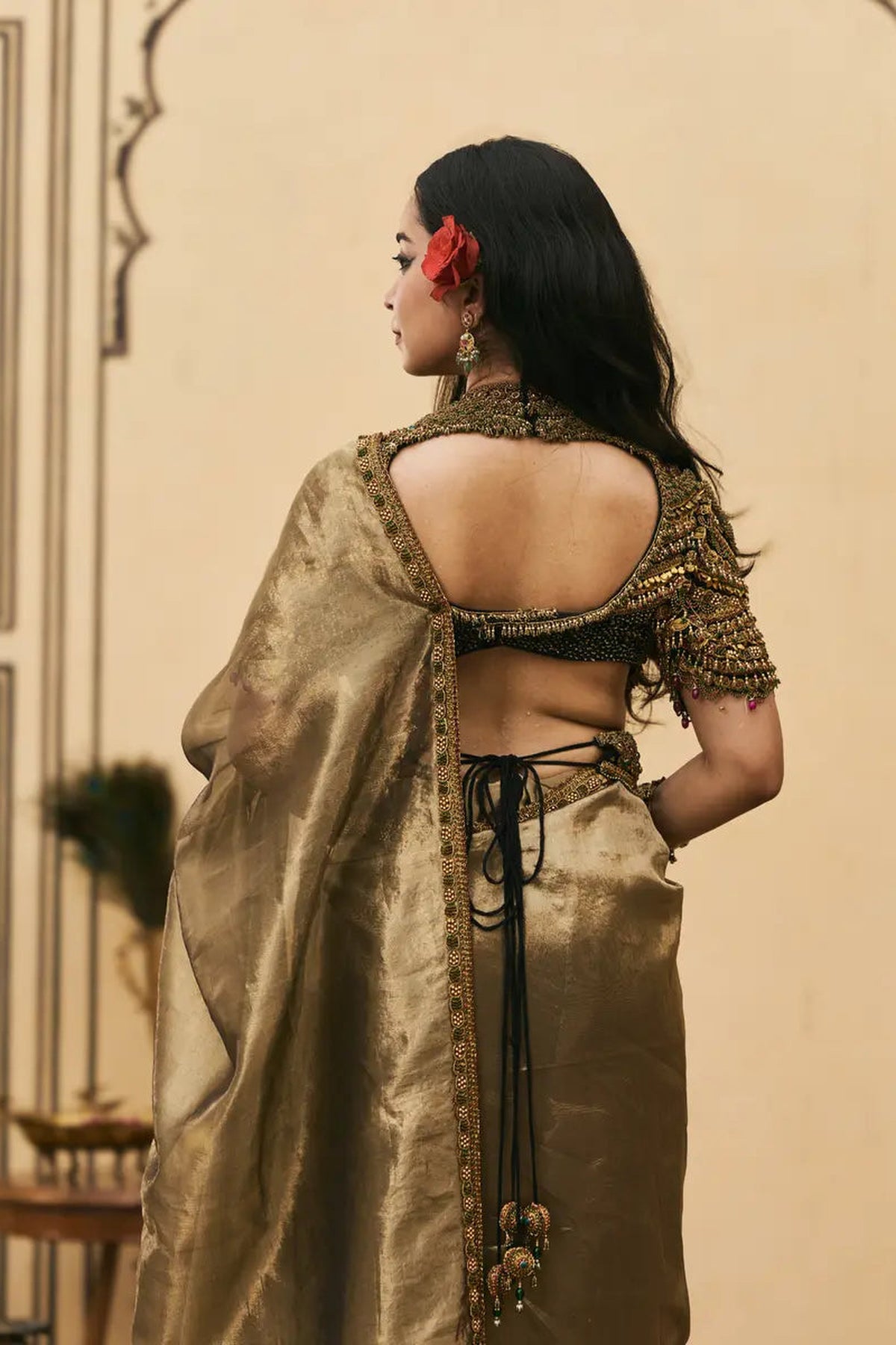 Krishnavarna Jadaau Saree Set