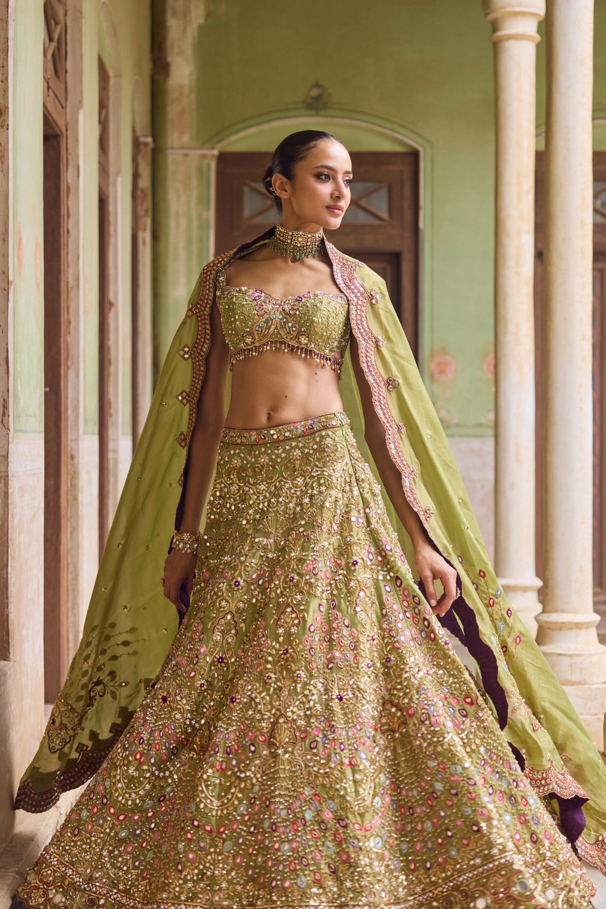 Maahira Lehenga