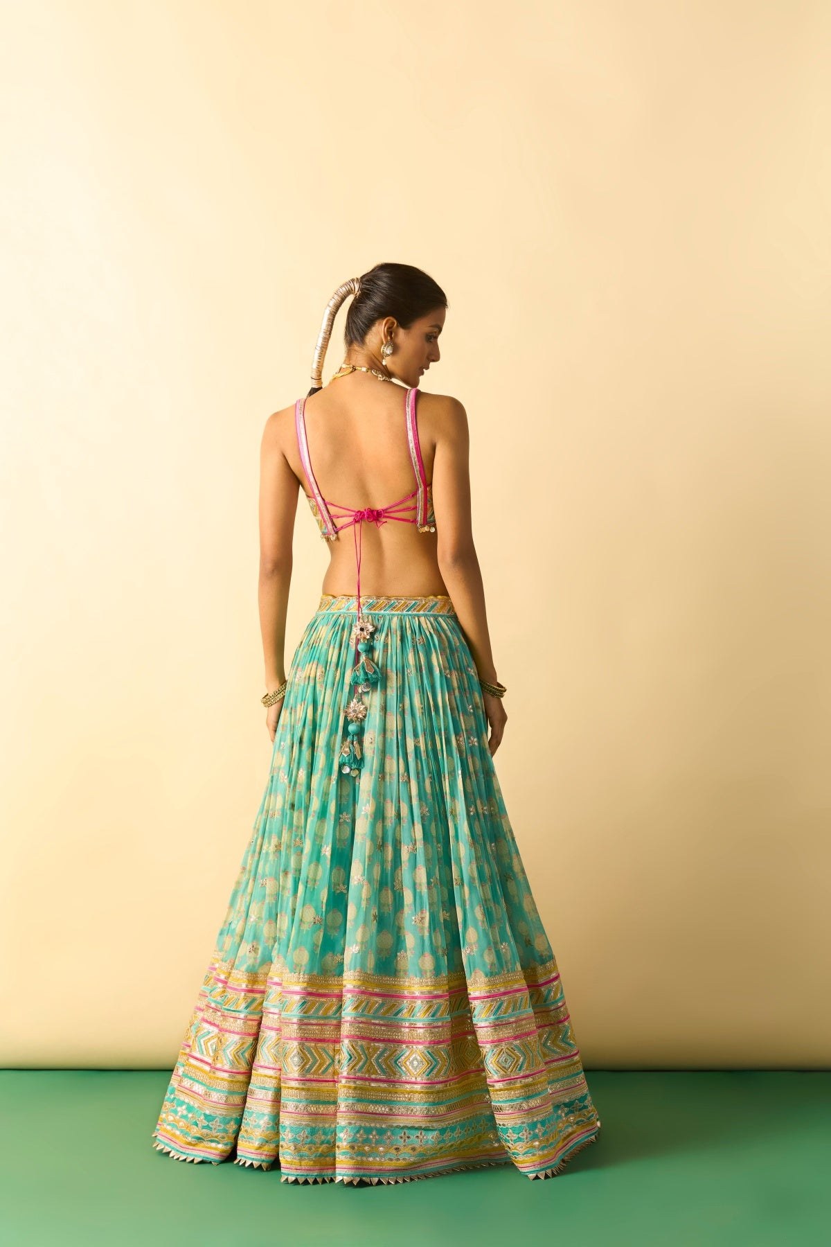 mannat lehenga set