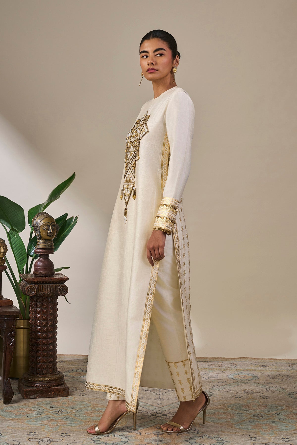 Ivory Anaar Chronicles Kurta Set