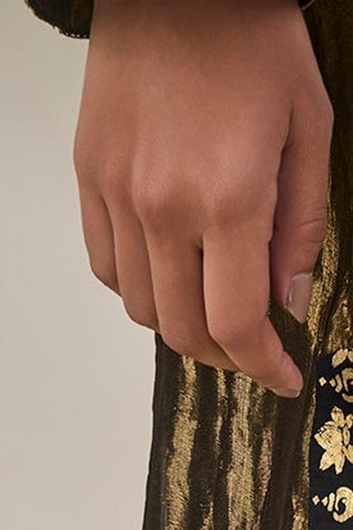 Black Palm Pillar Kaftan