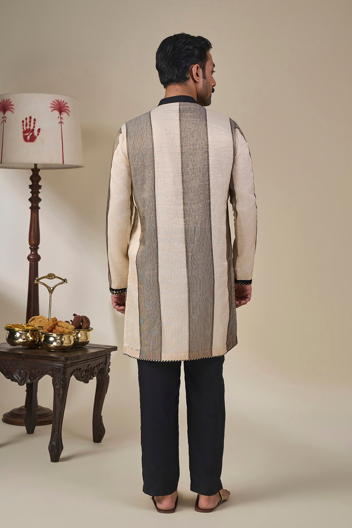 Palm Pillar Black & White Kurta