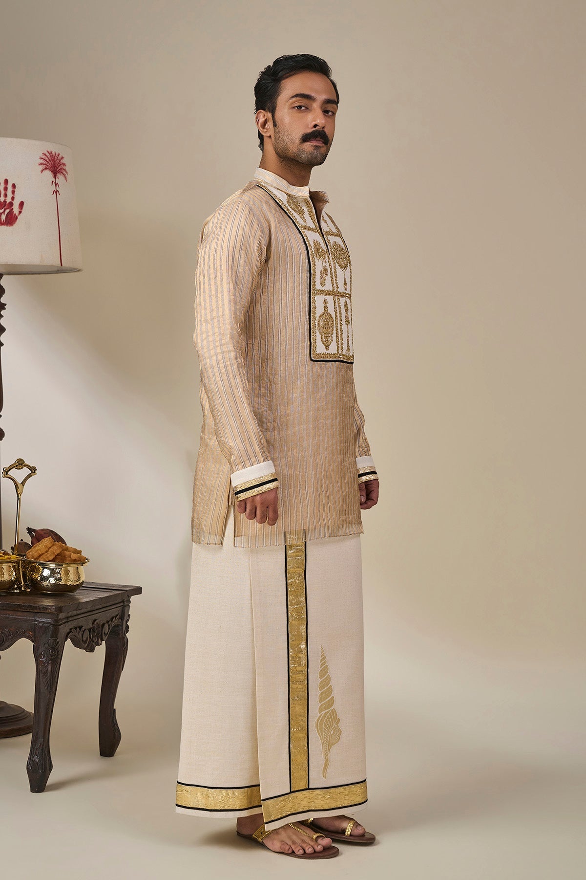 Ivory Kochi Conch Lungi Set