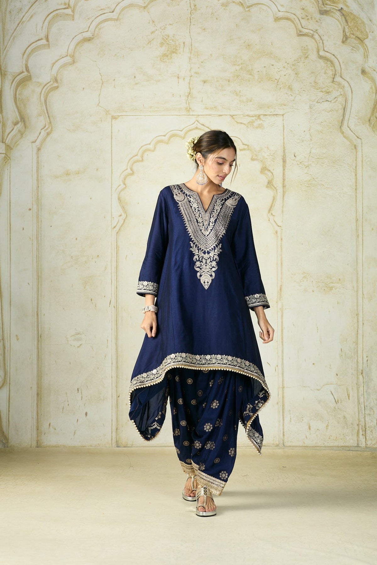 Nadia Farshi Set