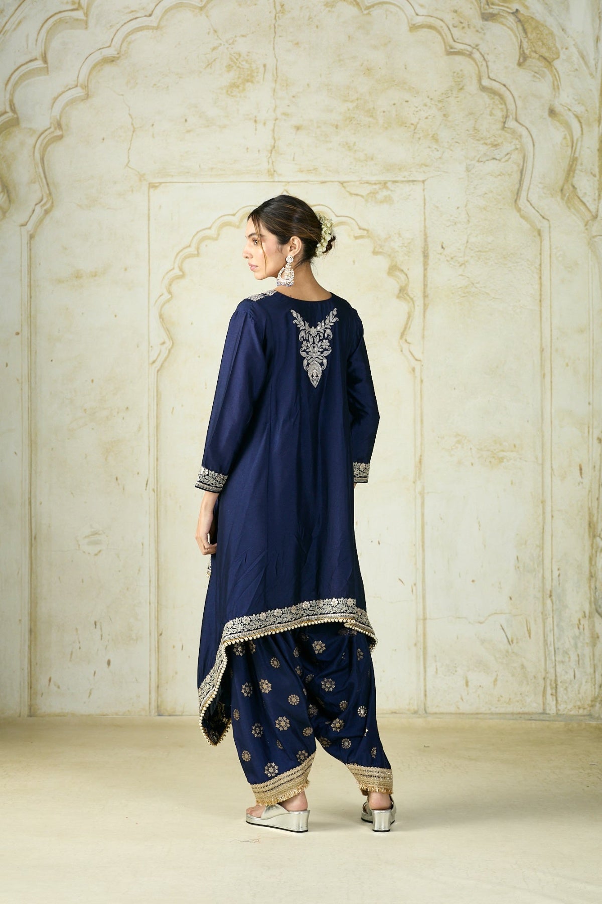 Nadia Farshi Set