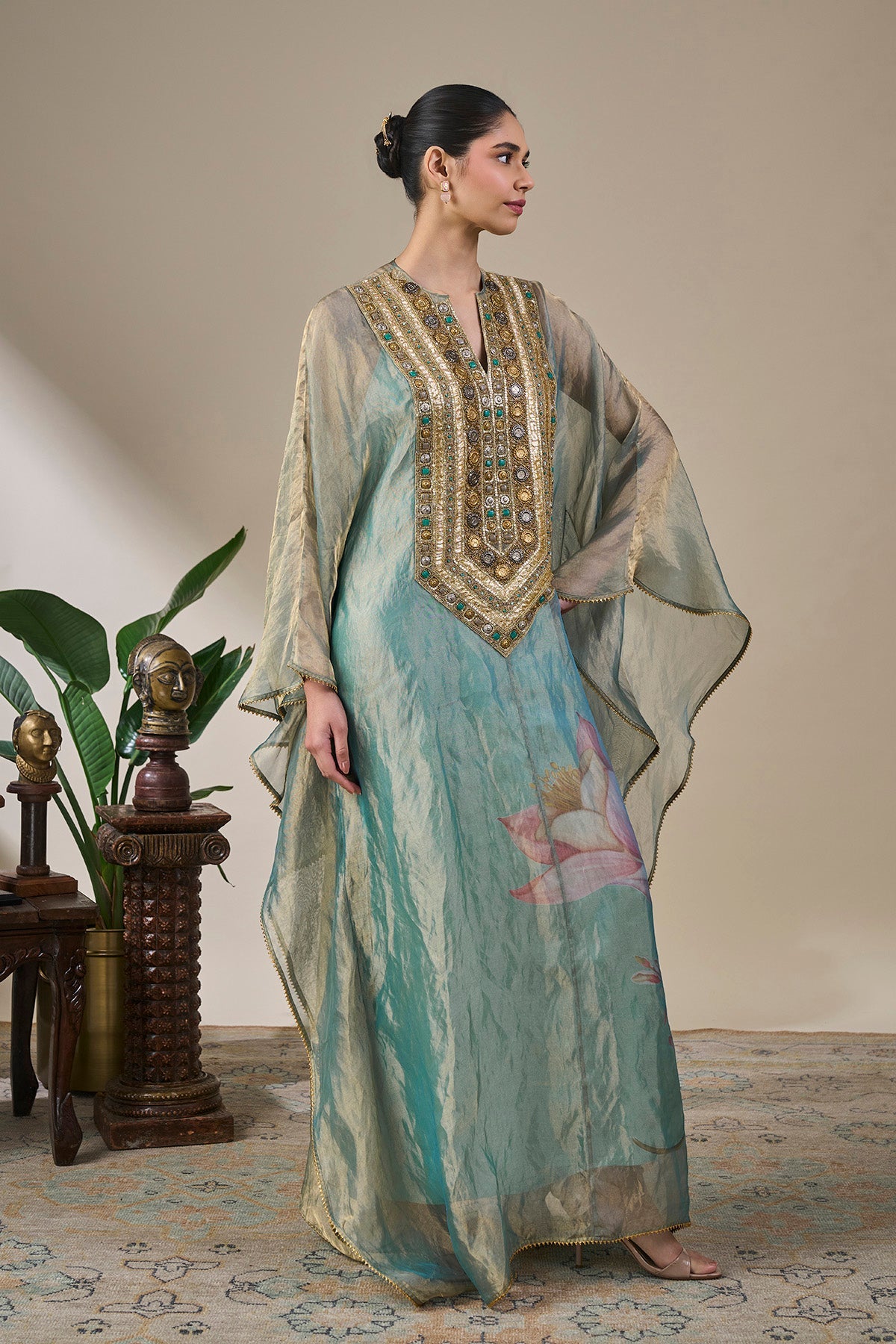 Neel Noor Kaftan