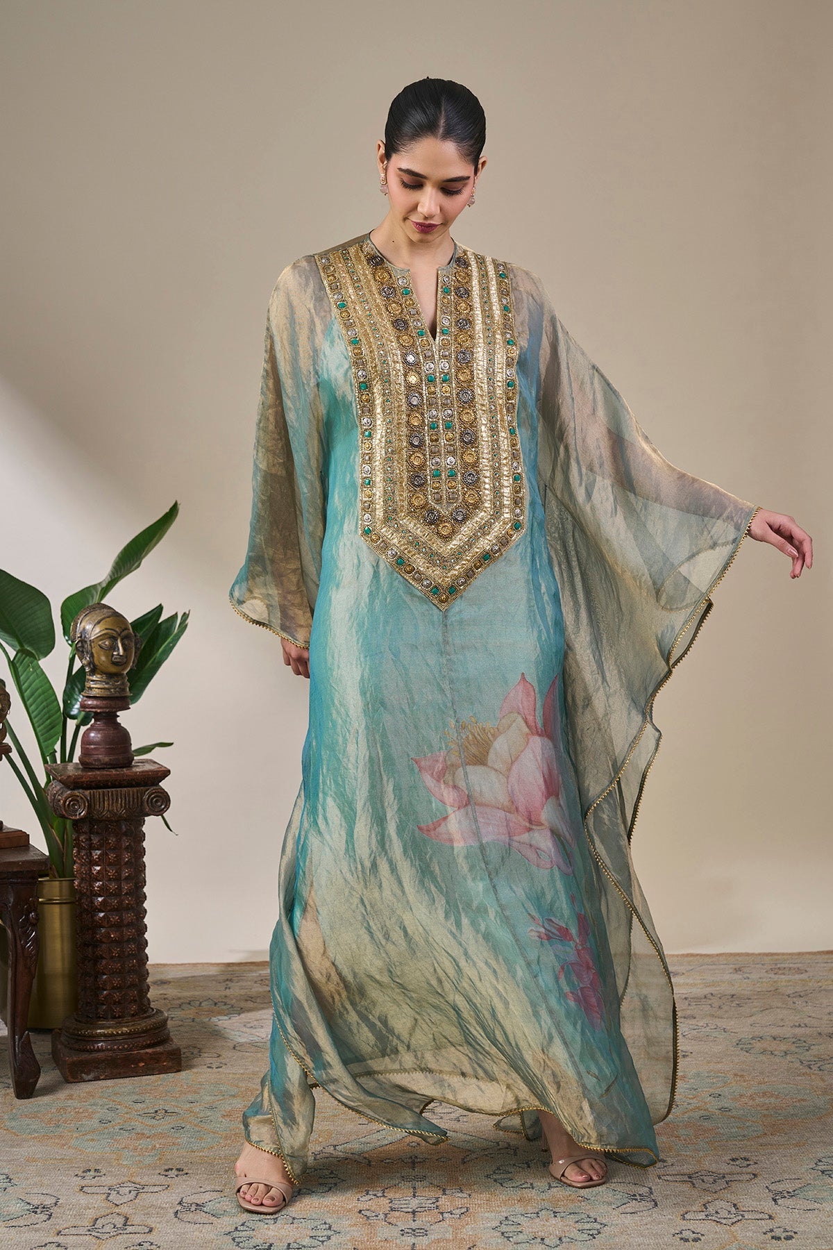 Neel Noor Kaftan