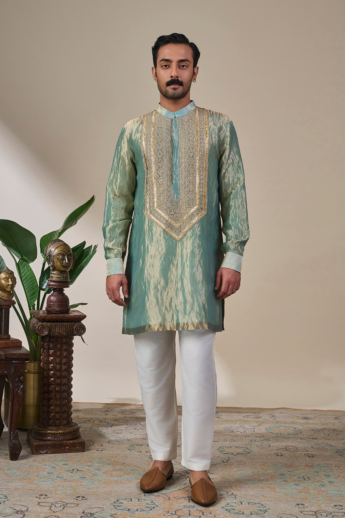 Neel Noor Kurta