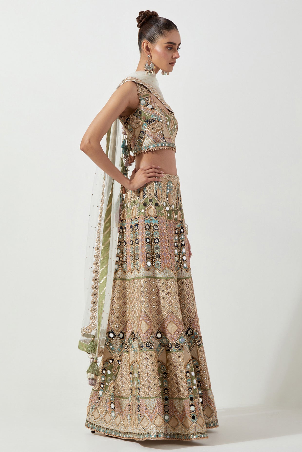 OFF WHITE EMBROIDERED CHOLI AND SHARARA WITH MUKAISH NET DUPATTA