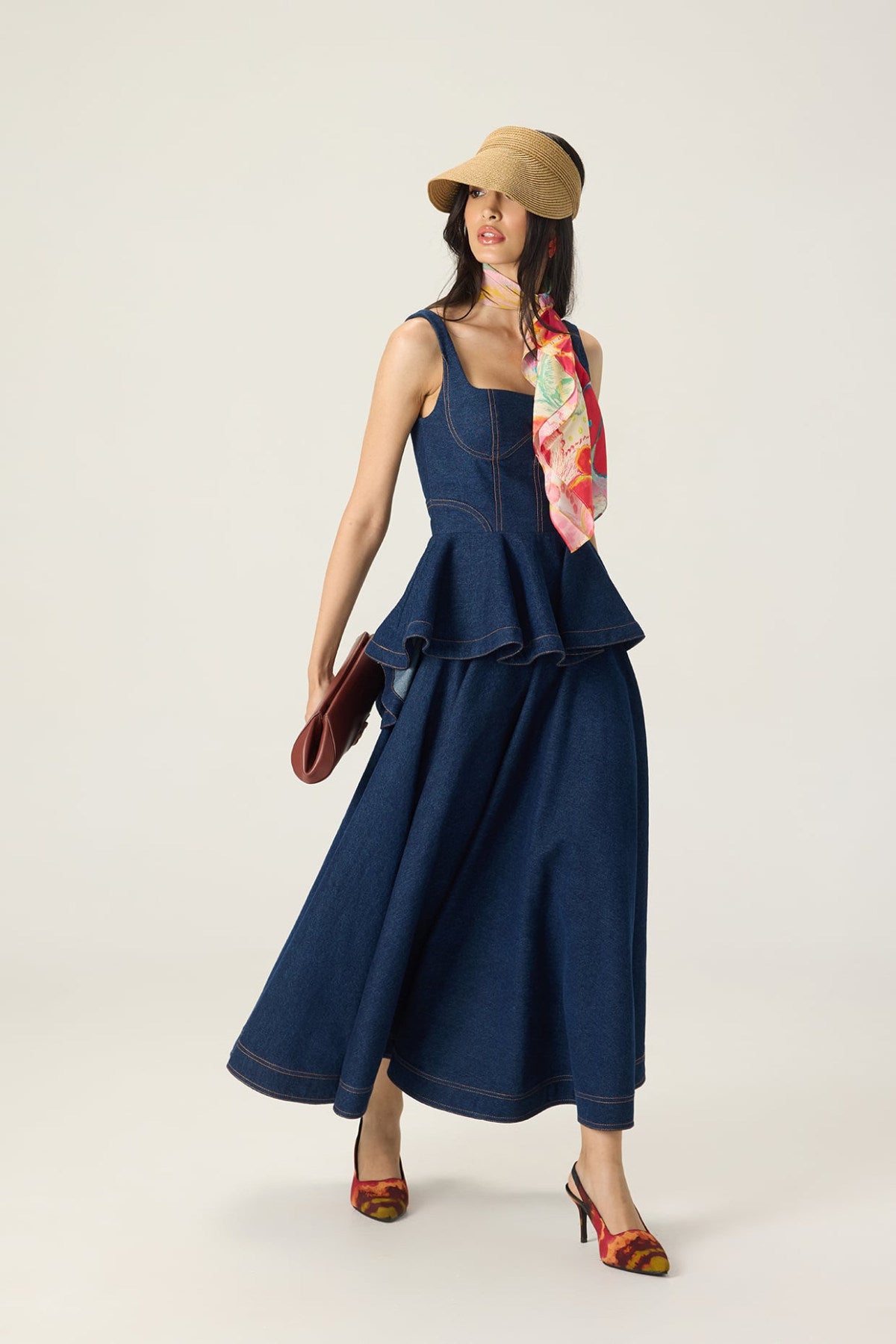 Peni Blouse Lyro Skirt