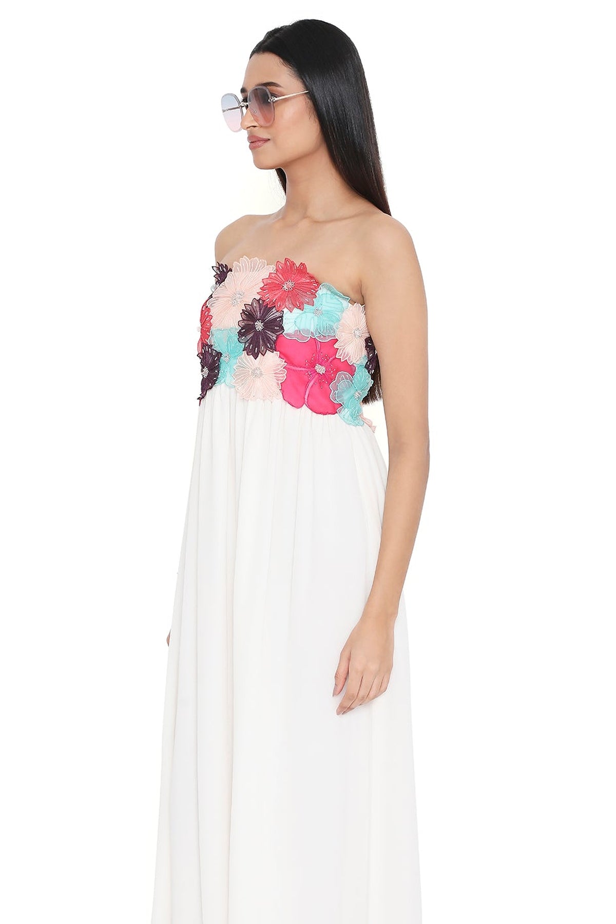 Viola Off White 3d Flower Embroidered Maxi Dress