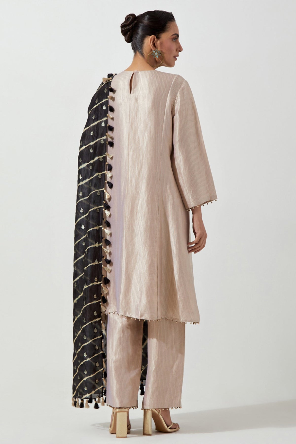 GOLD DOLA SILK KURTA WITH PANTS & STRIPE DUPATTA