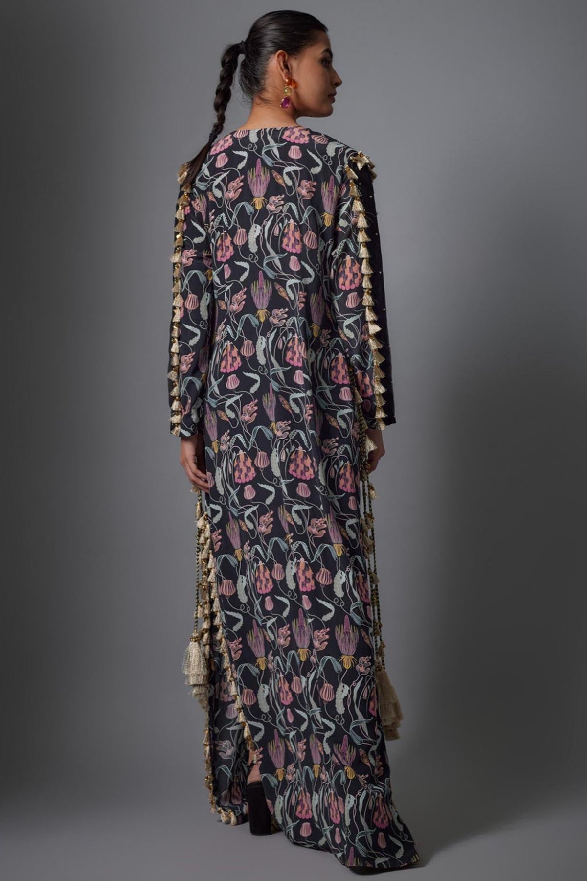Black Island Escape Print Crepe Embroidered Yoke Beyza Kaftan
