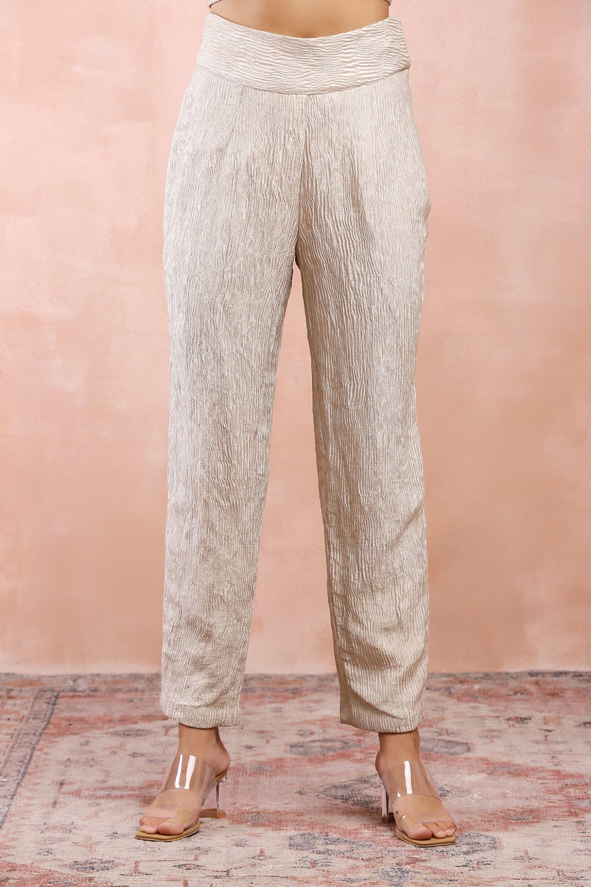 CREAM JACKET WITH CRUSHED TISSUE BUSTIER AND PANT