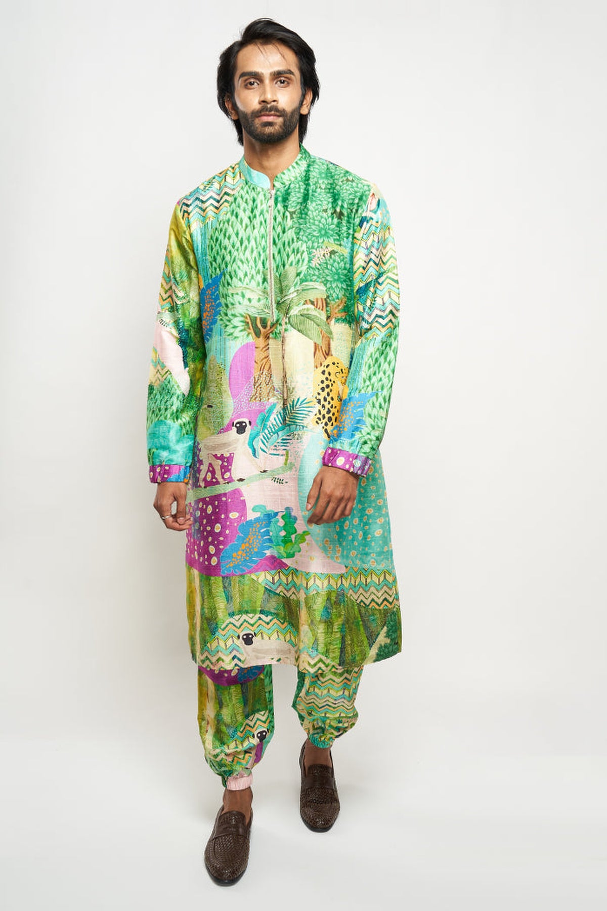 ALAN KUNO PRINT DUPION SILK BOMBER KURTA WITH JOGGER PANTS