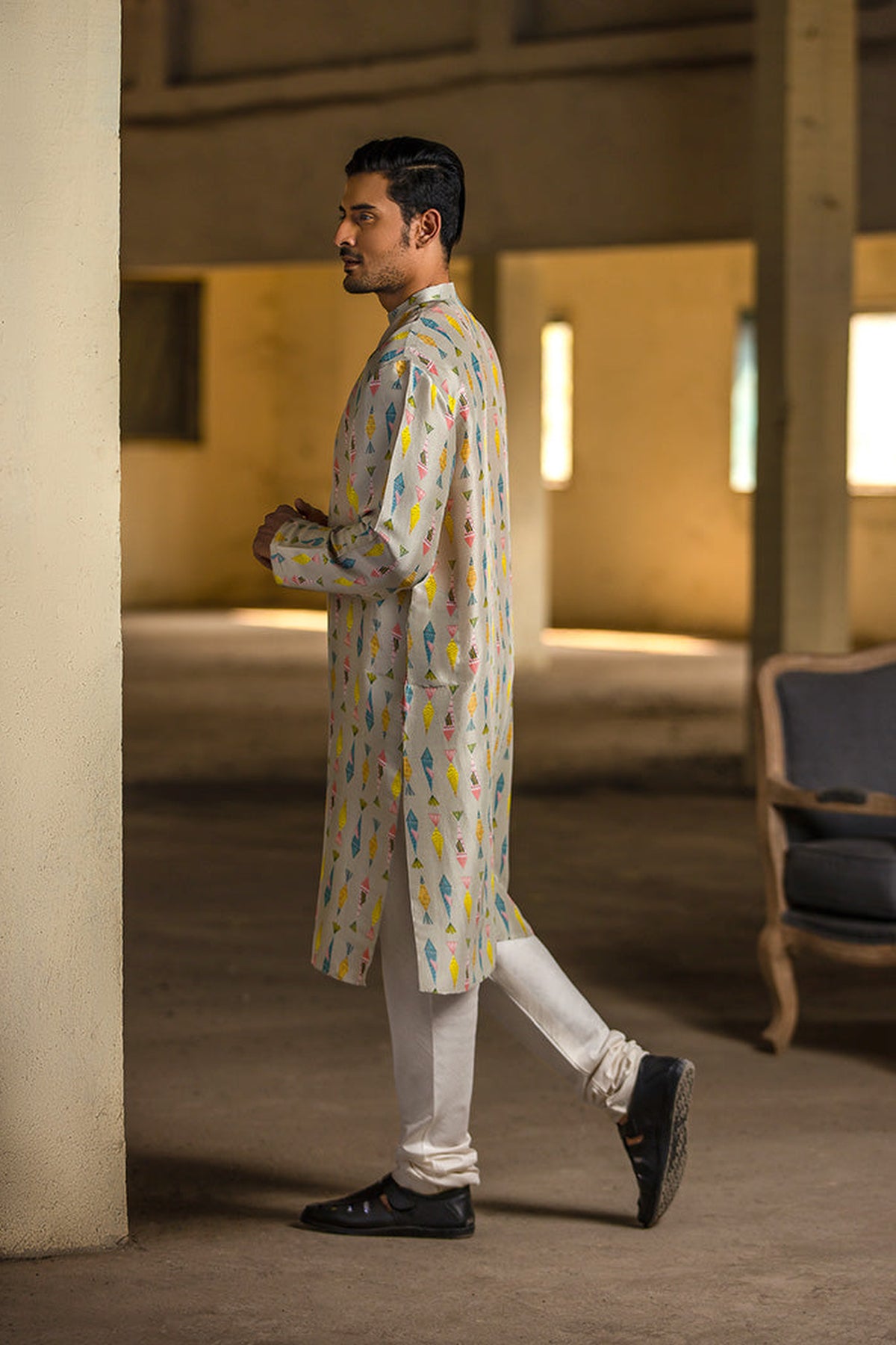 CREAM PRINTED SILK KURTA WITH OFF WHITE COTTON SILK CHURIDAR