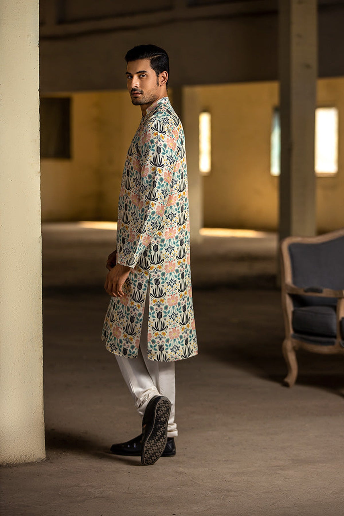 CREAM PRINTED SILK KURTA WITH OFF WHITE COTTON SILK CHURIDAR