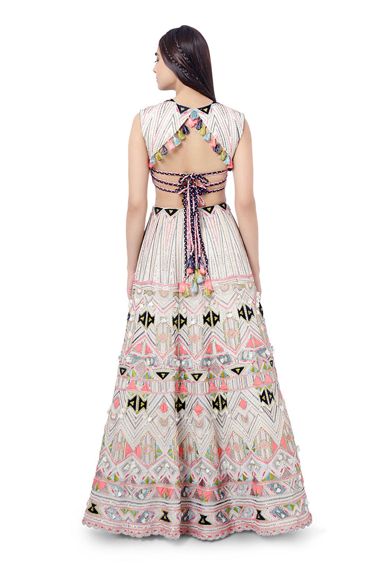 Basira Lehenga
