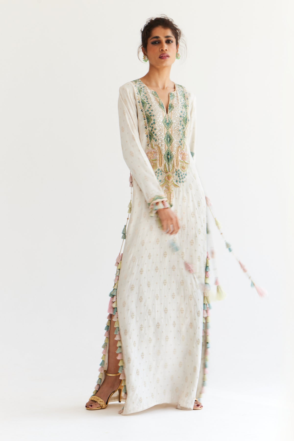 Saira Off-White Chiniya Silk Embroidered Yoke Beyza Kaftan