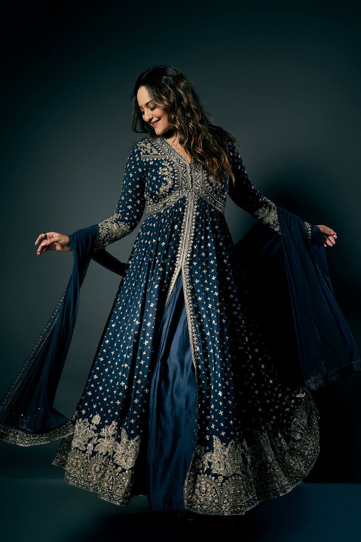 Sonakshi Sinha in Ibtida Anarkali set