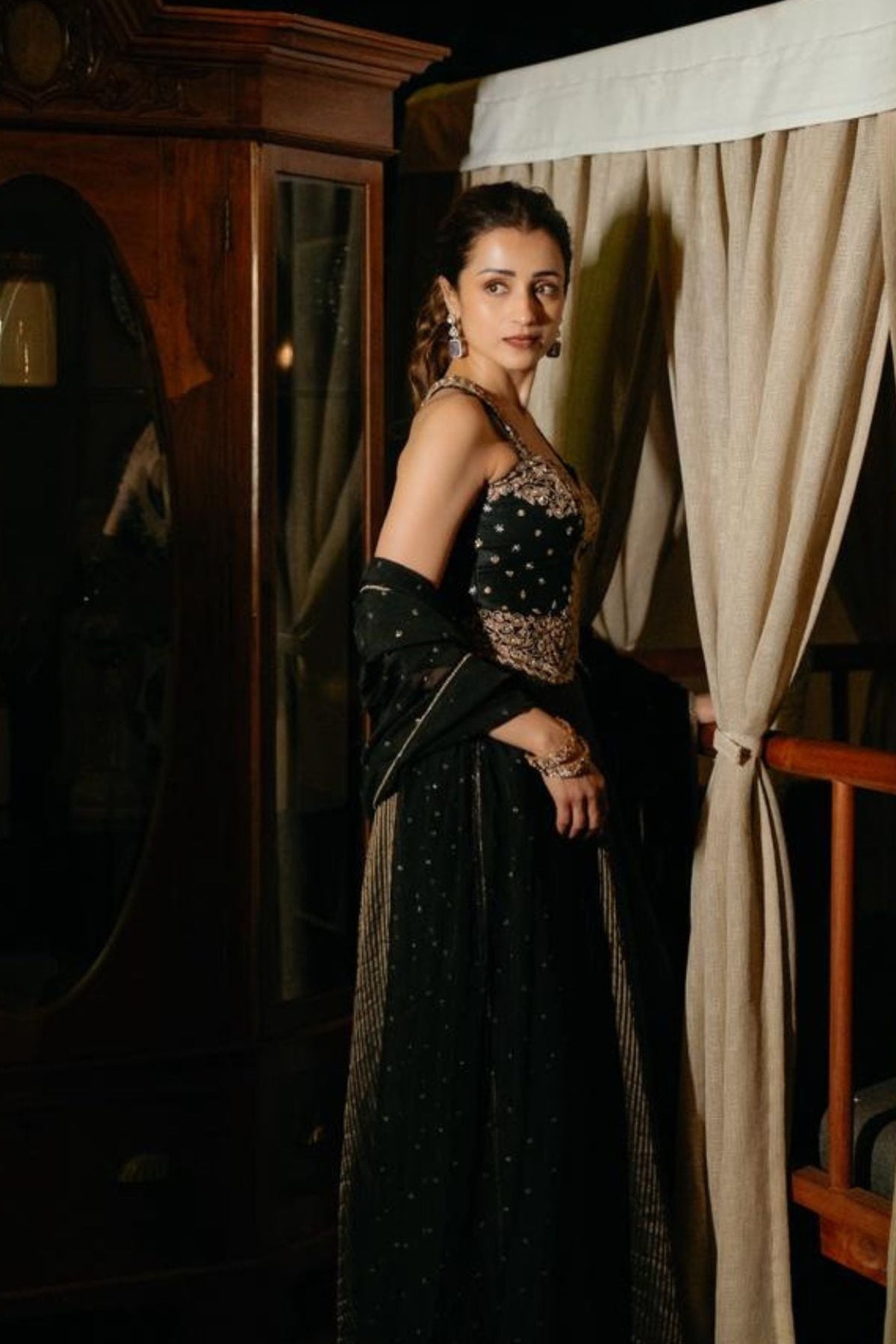 Trisha Krishnan in Black Naina