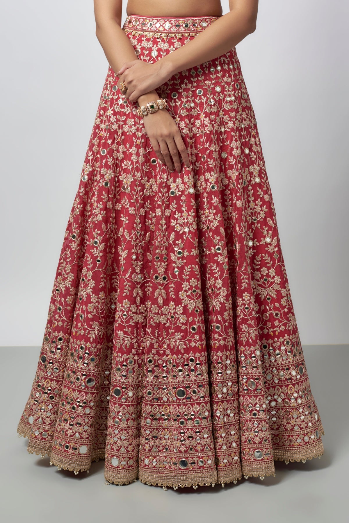Laanya Lehenga Set -Sukhmani Gambhir
