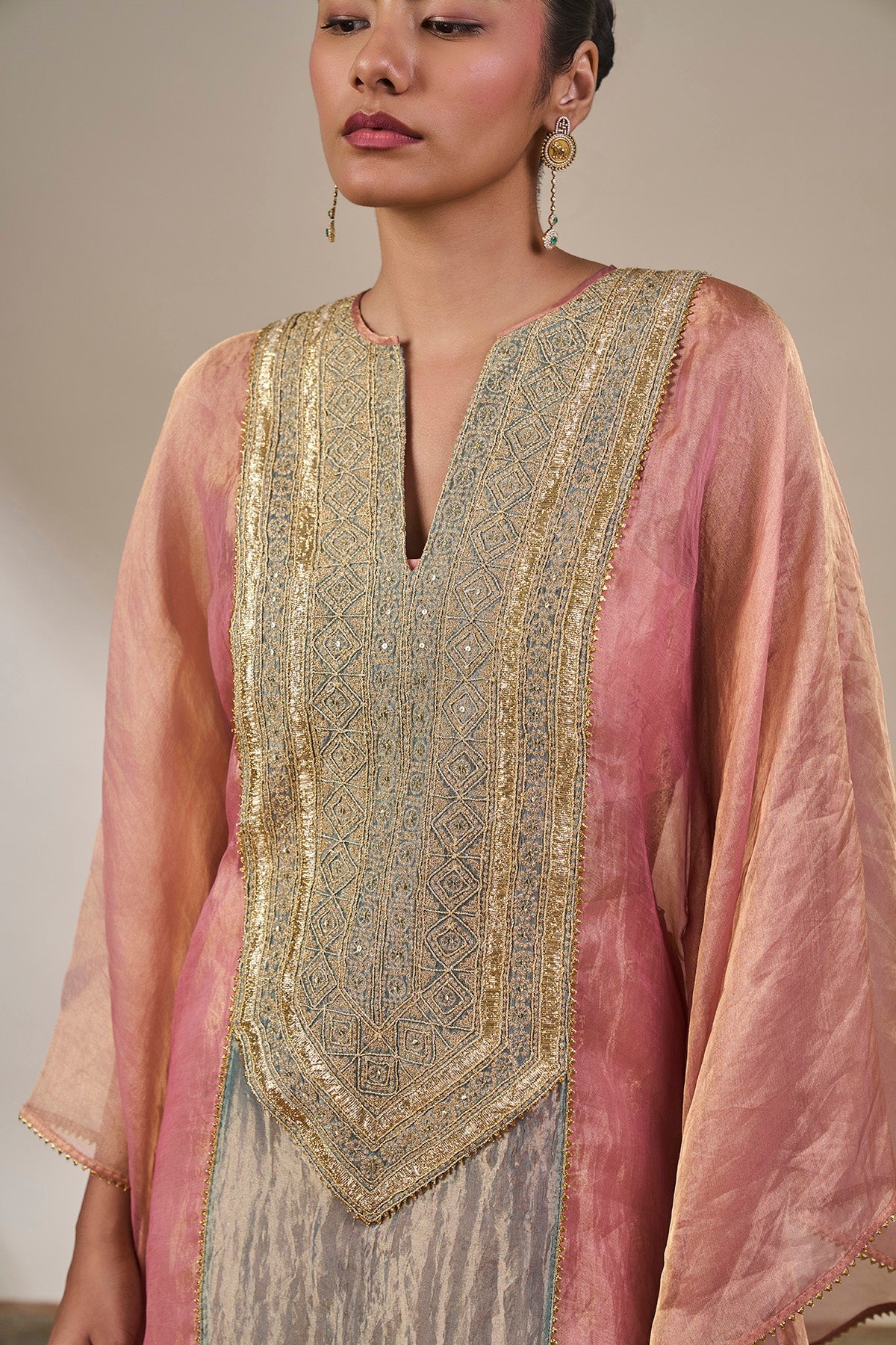 Sunehri Dhoop Kaftan Kurta Set