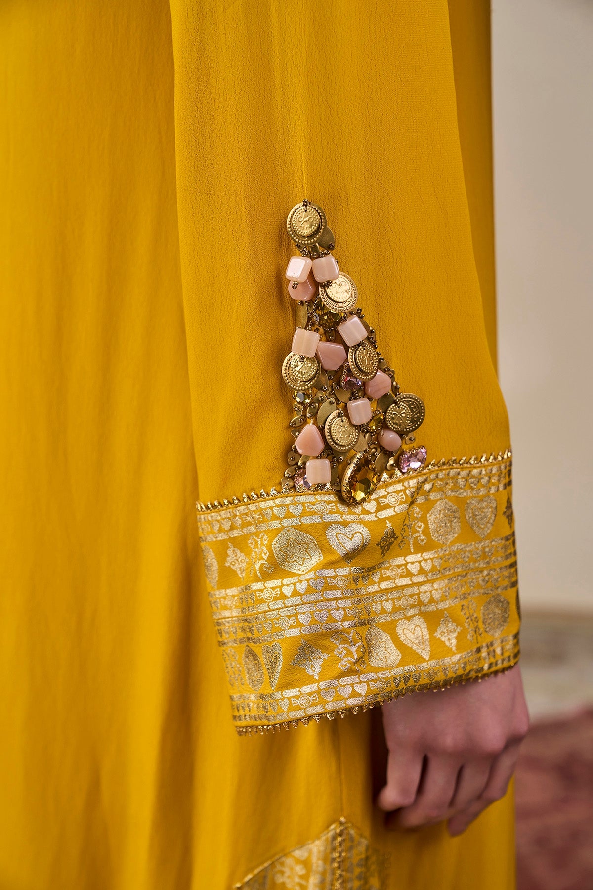 Suraj Mehfil Kaftan Kurta