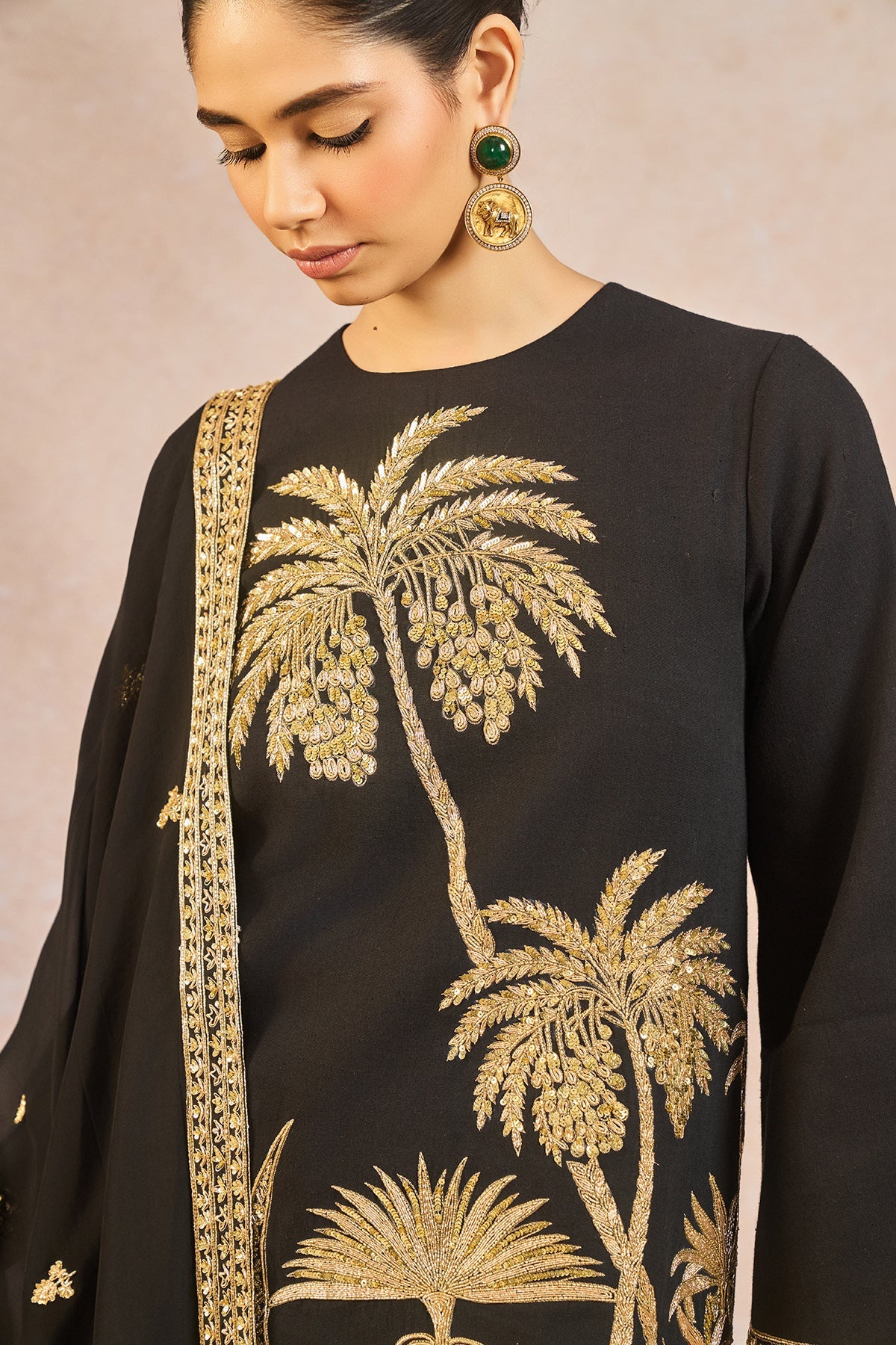 The Chand Kinara Kurta Set