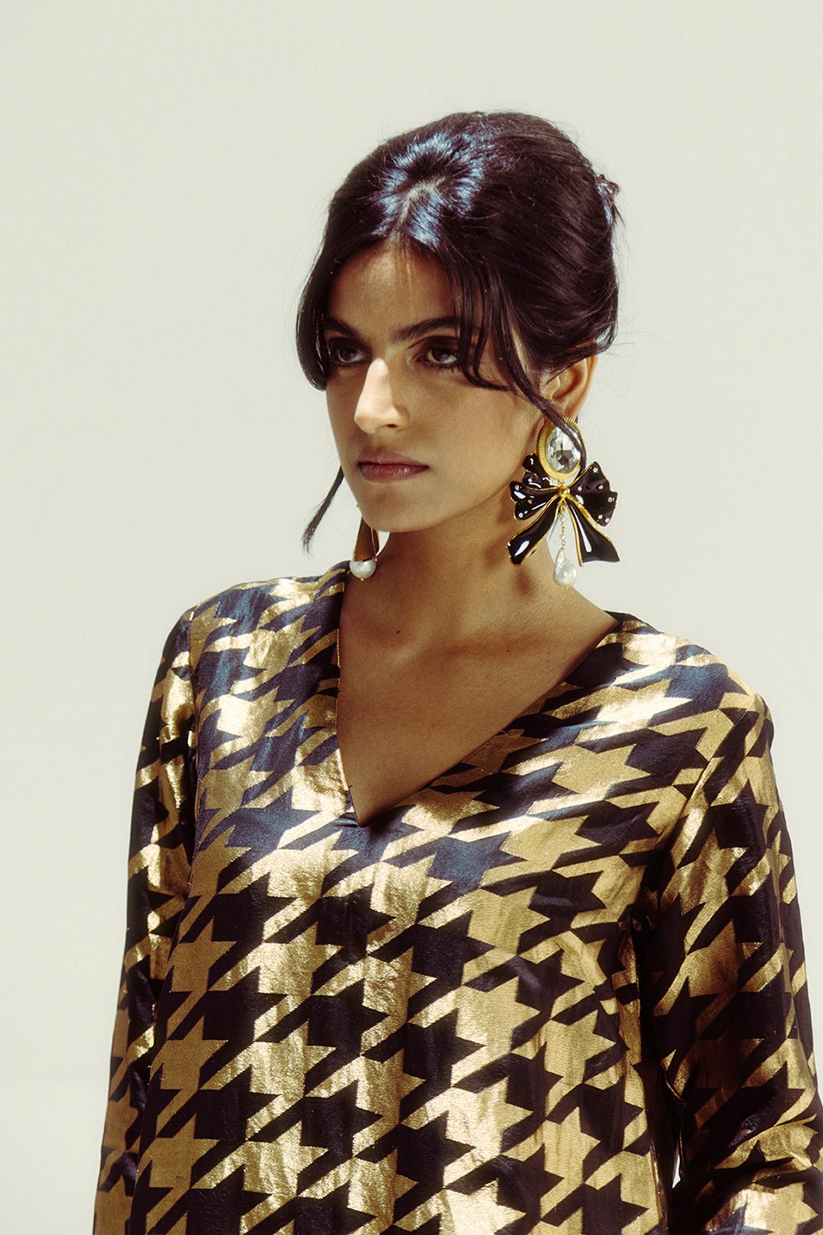 Himani Shah in Black Gerum Kurta Set