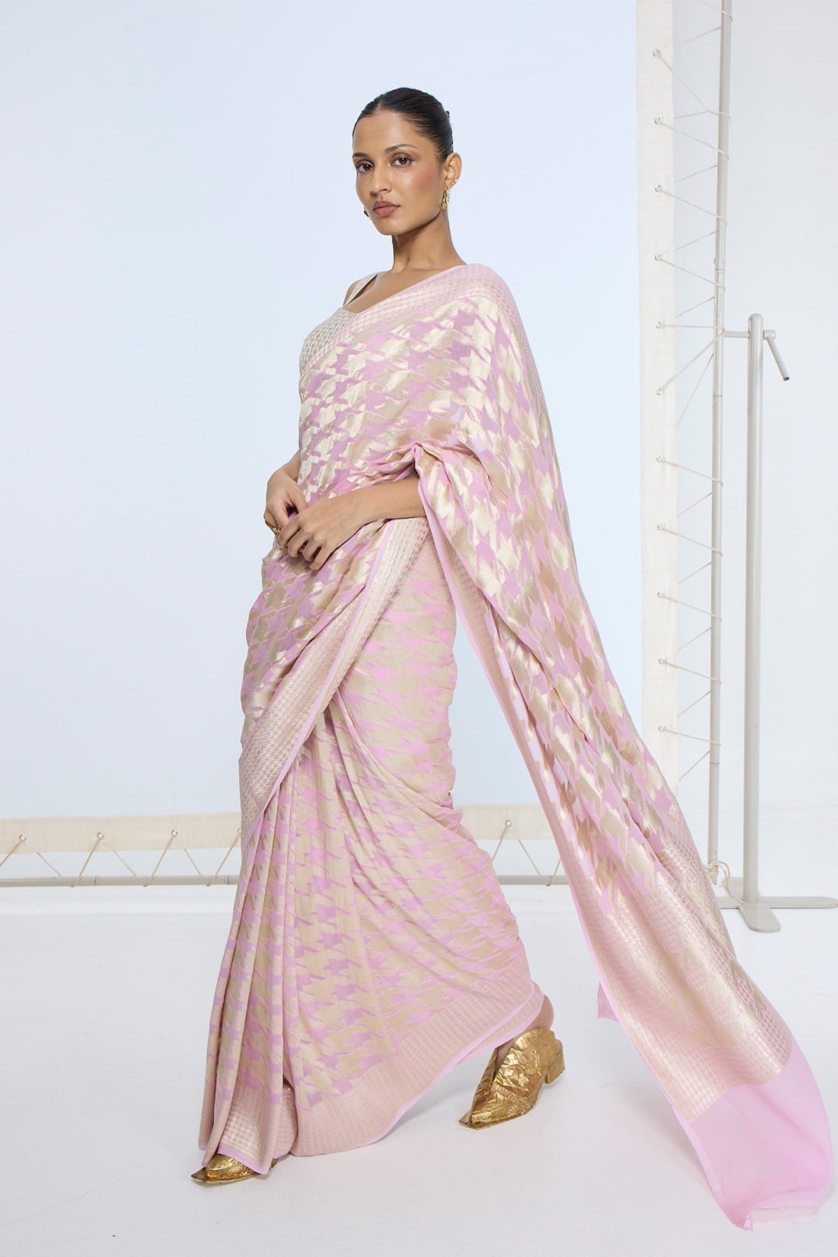 The Pink and Gold Gerum Saree