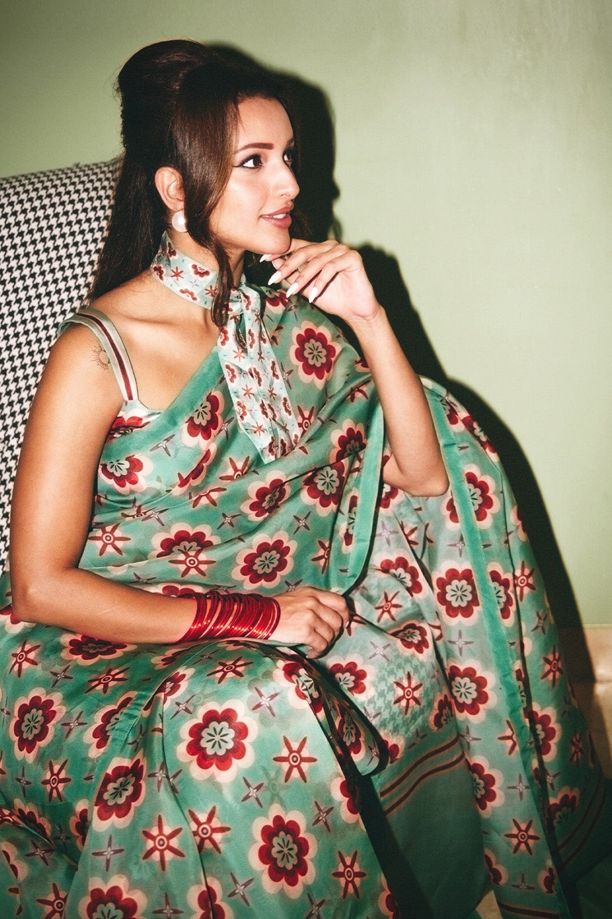 Teal Twiggy Bloom Saree