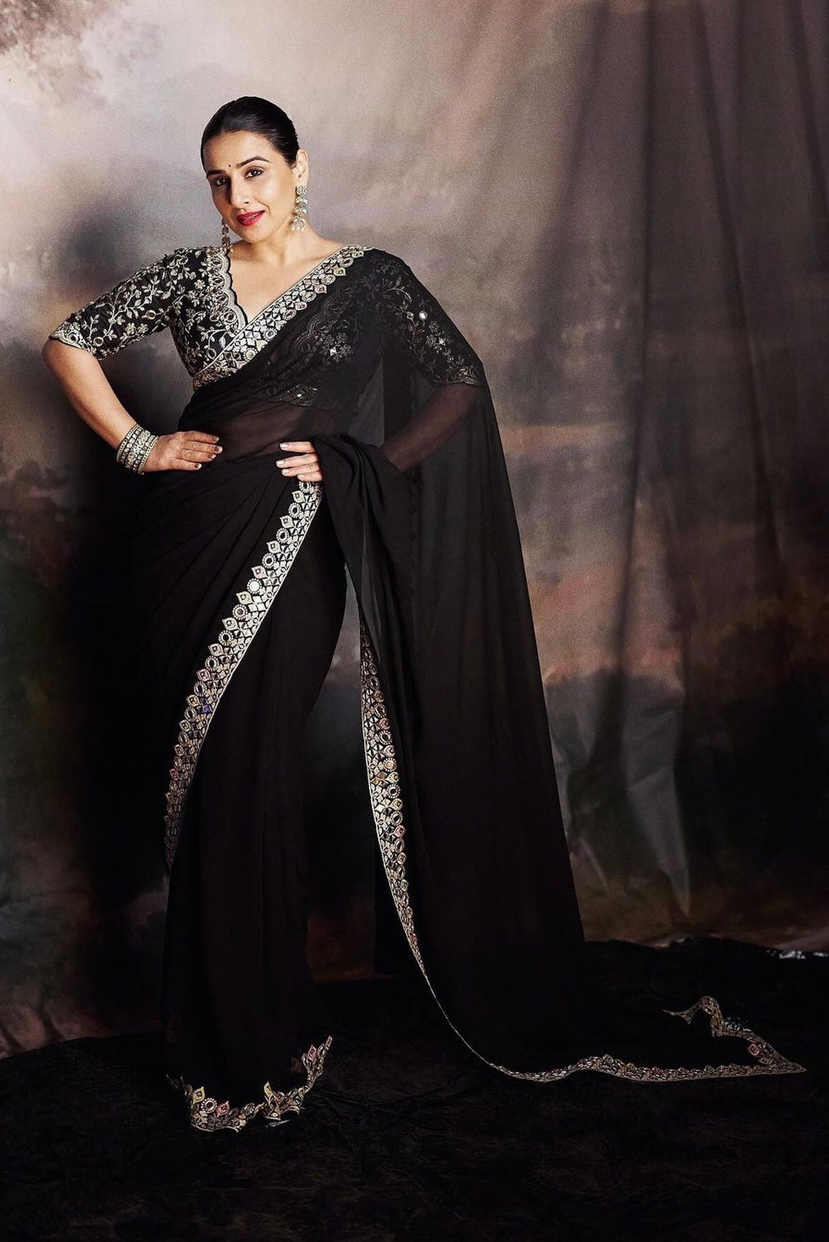 Vidya Balan in Meili Saree Set