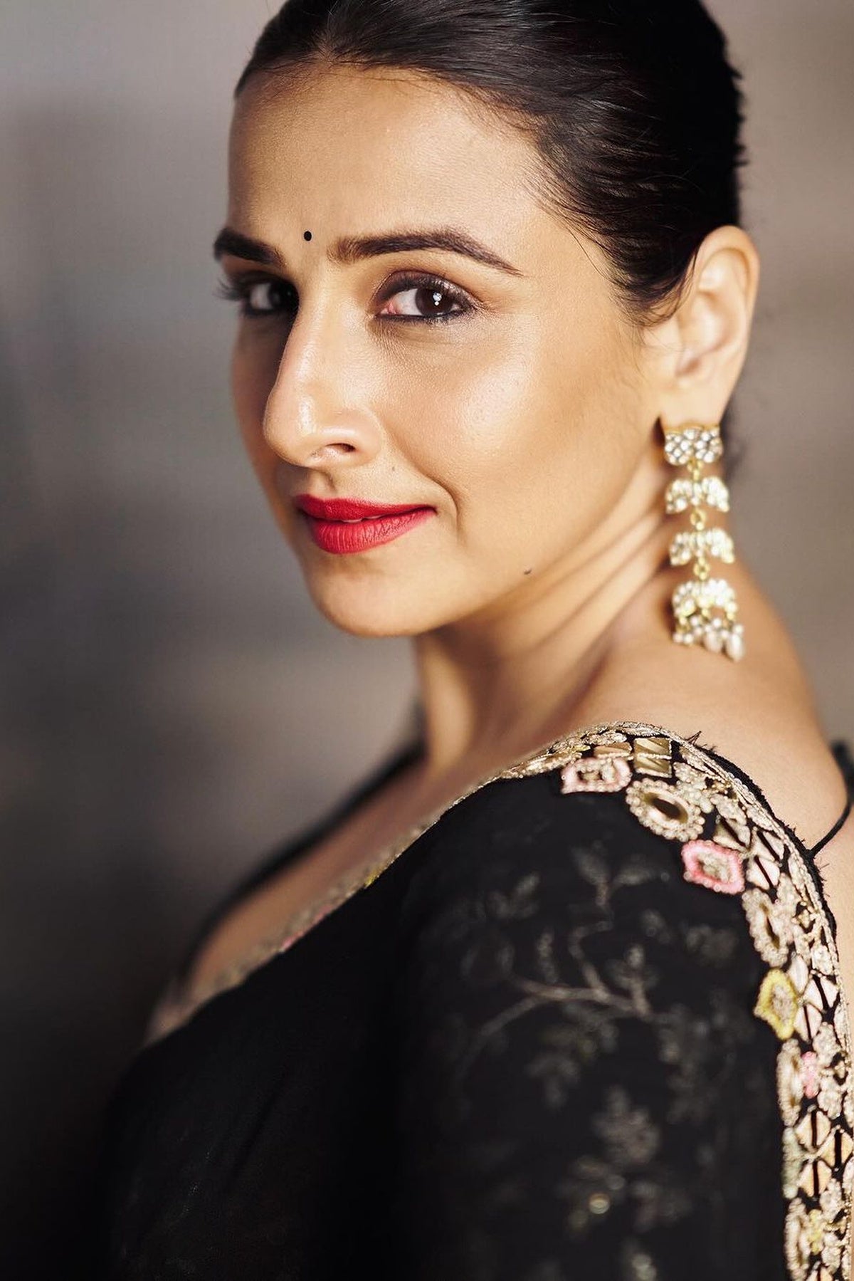 Vidya Balan in Meili Saree Set