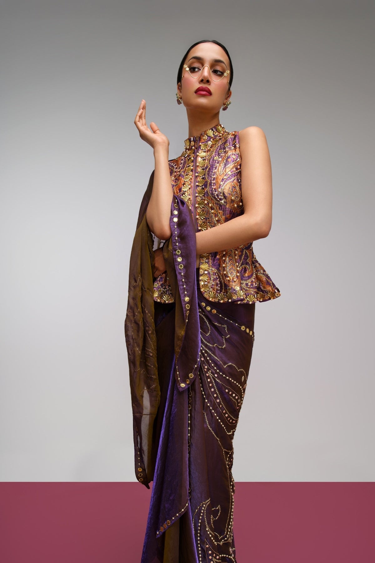 VINTAGE POWER MOVES - Saree Set