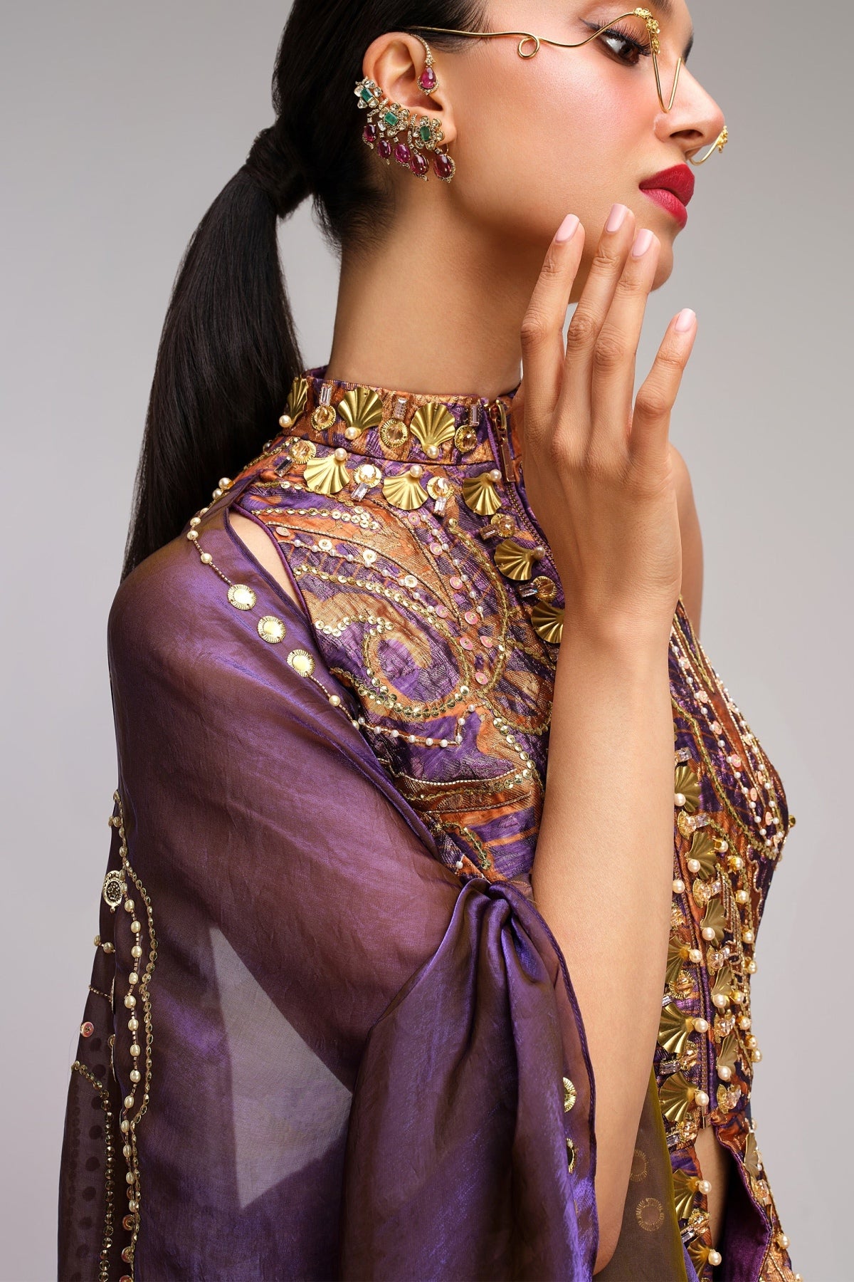 VINTAGE POWER MOVES - Saree Set