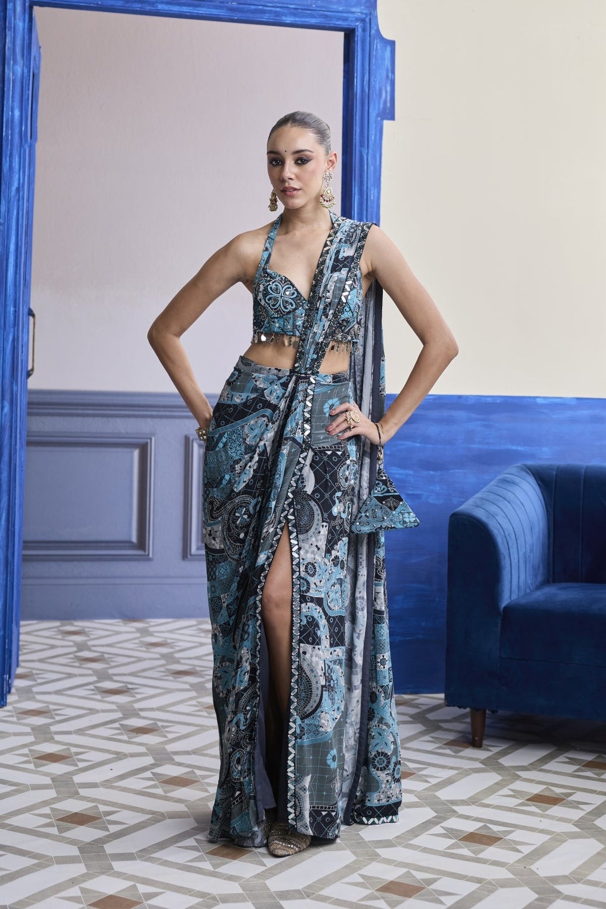 Teal Mosaic Blouse With Highlighted Border Slit Saree Set