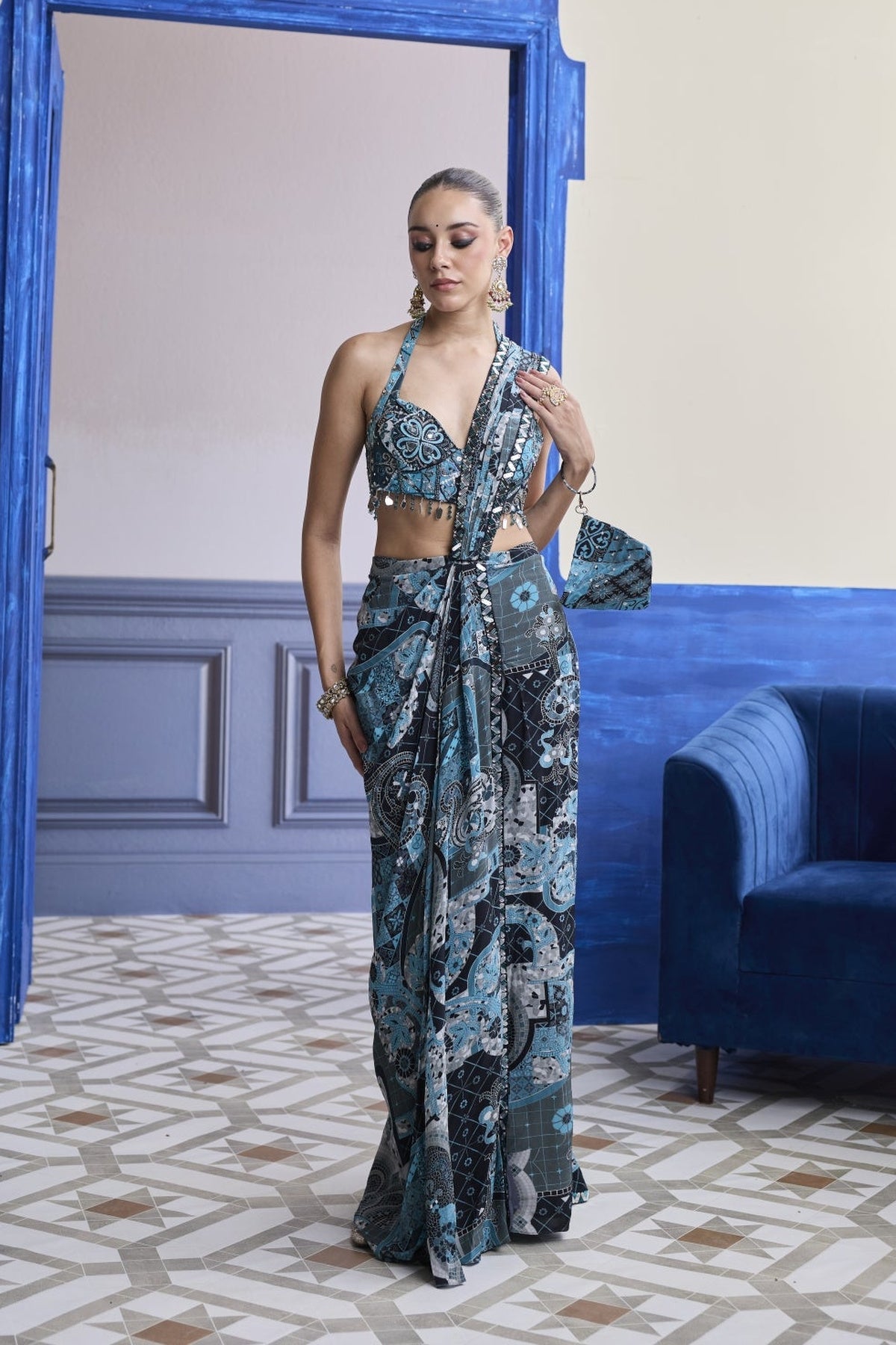 Teal Mosaic Blouse With Highlighted Border Slit Saree Set