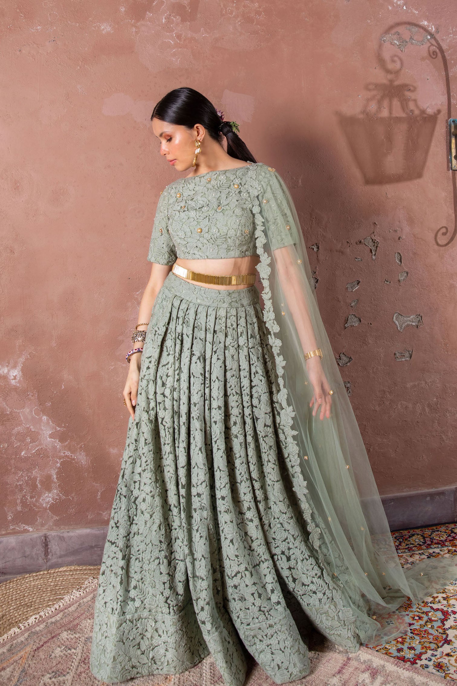 Notes of sage, belt, dupatta