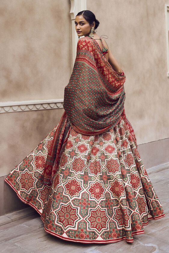 MAYAI LEHENGA - BLUE