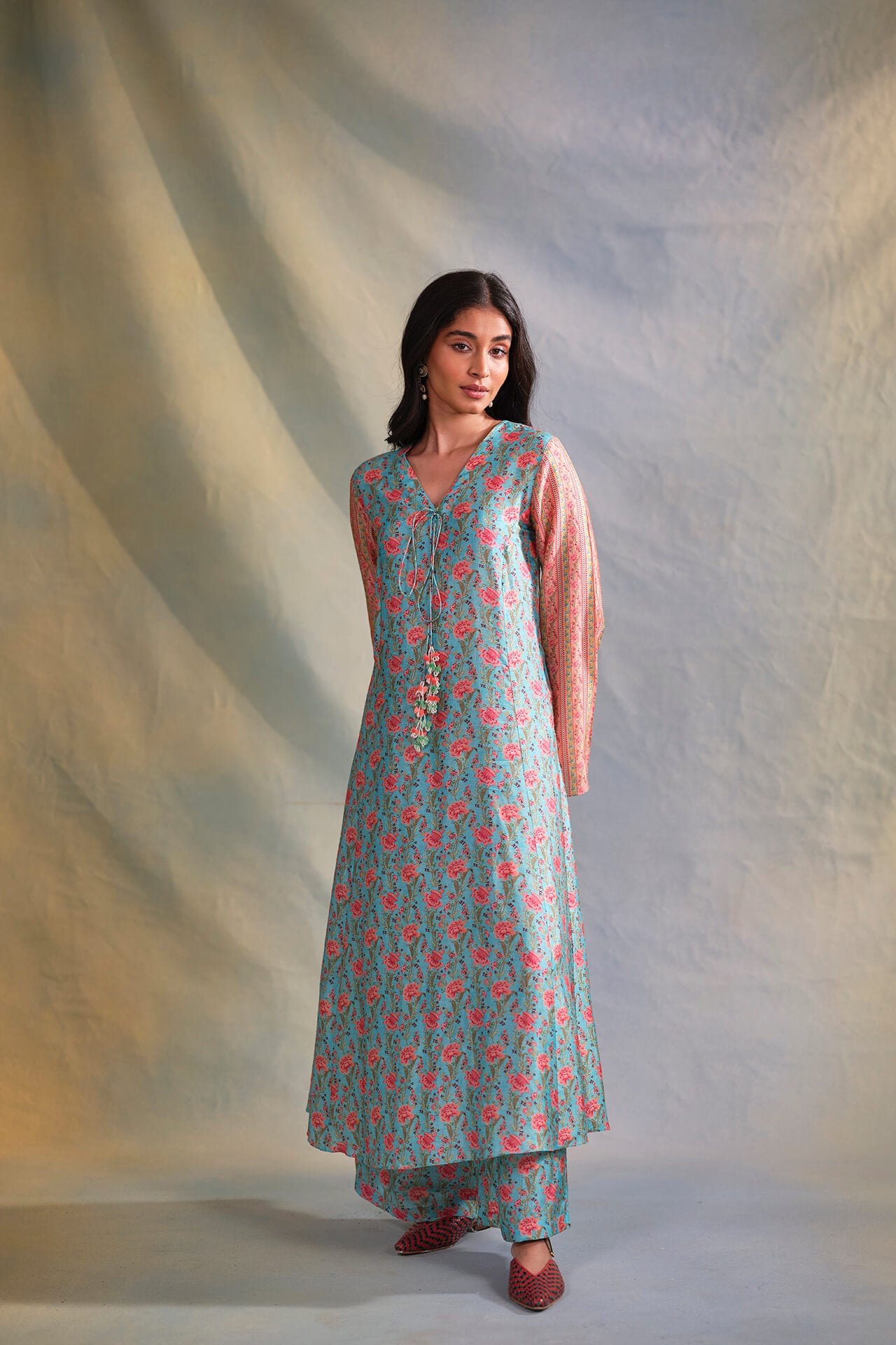 Daisy Kurta