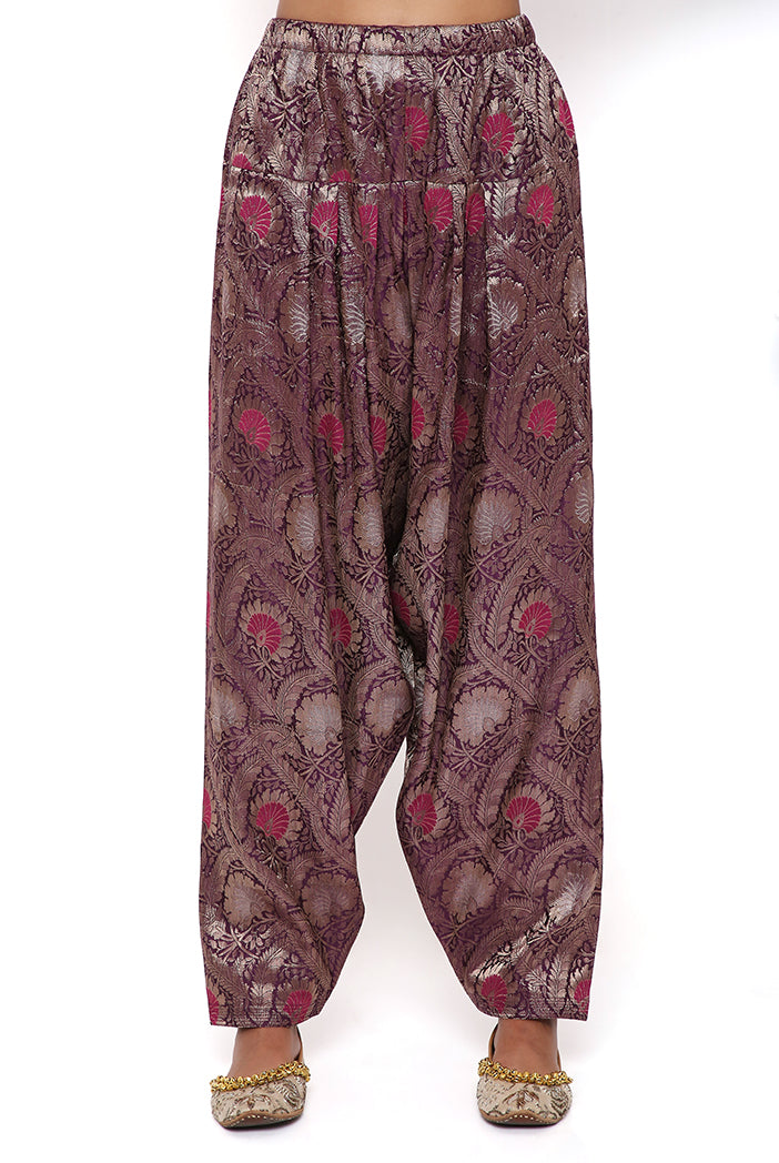 OFF WHITE GEORGETTE EMBROIDERED KURTA WITH PURPLE BROCADE SALWAR AND OFF WHITE MUKAISH NET DUPATTA