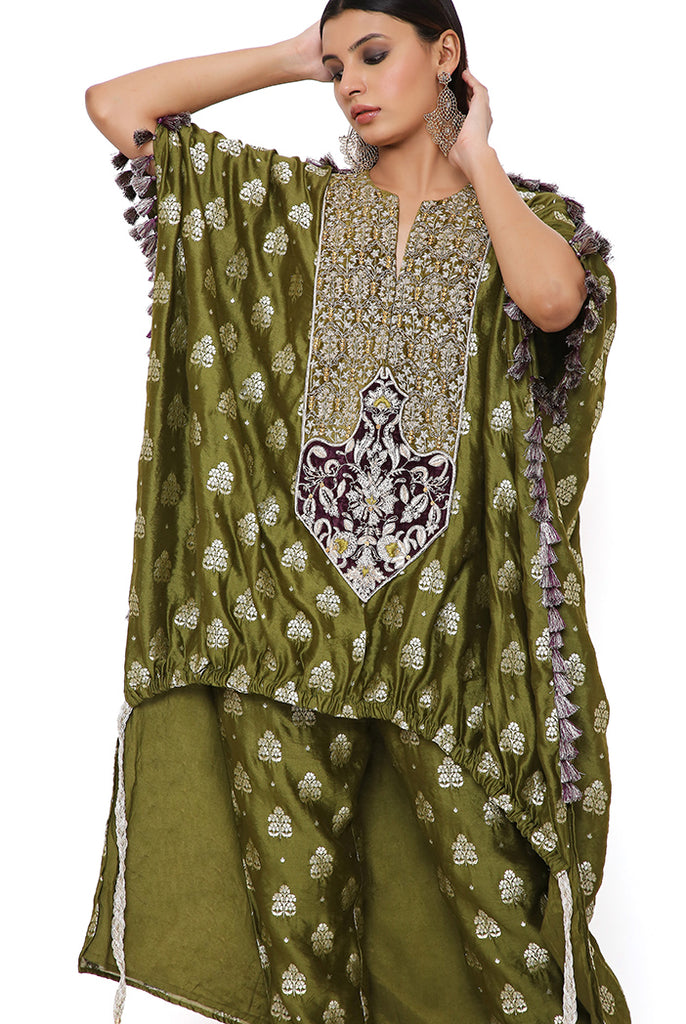 banarasi kurta set | Dress design patterns, Stylish dresses, Simple kurta  designs